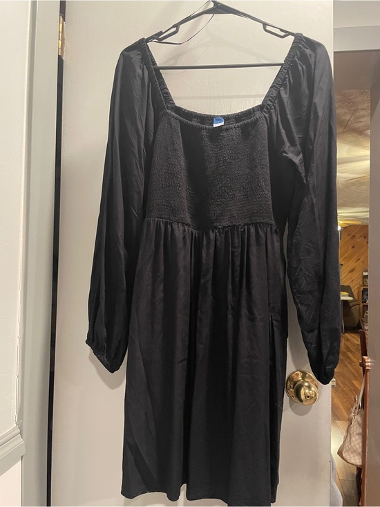Old Navy Dresses & Skirts - Old Navy Black Smocked Waist short Dress size L